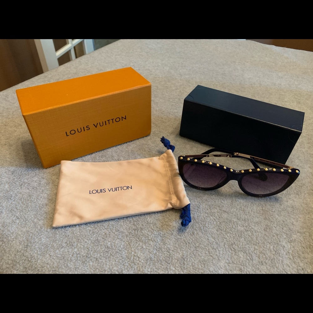 Louis Vuitton LA BOUM Navy Blue Sunglasses - Picture 4 of 6